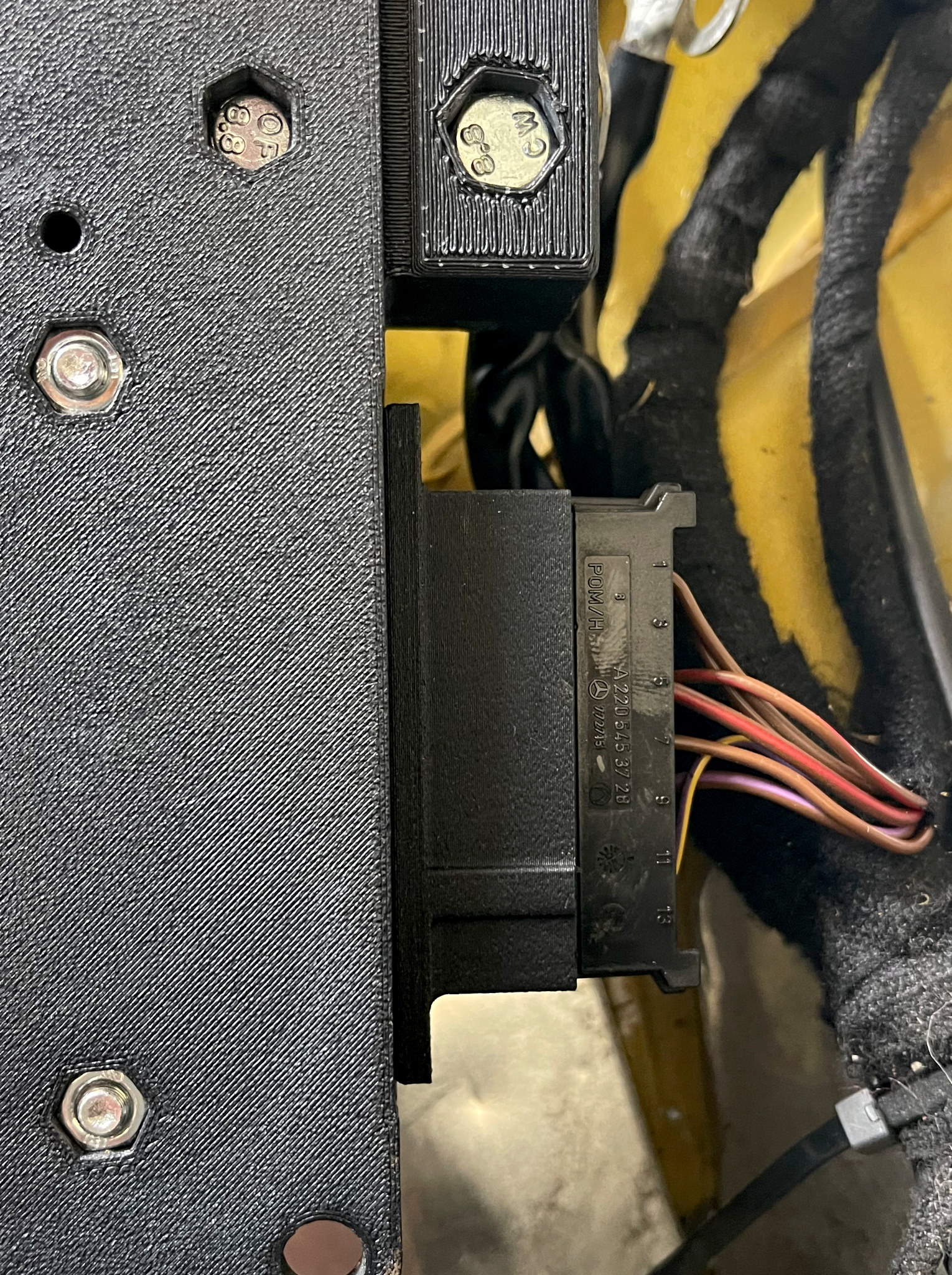 Unit with connector seated properly